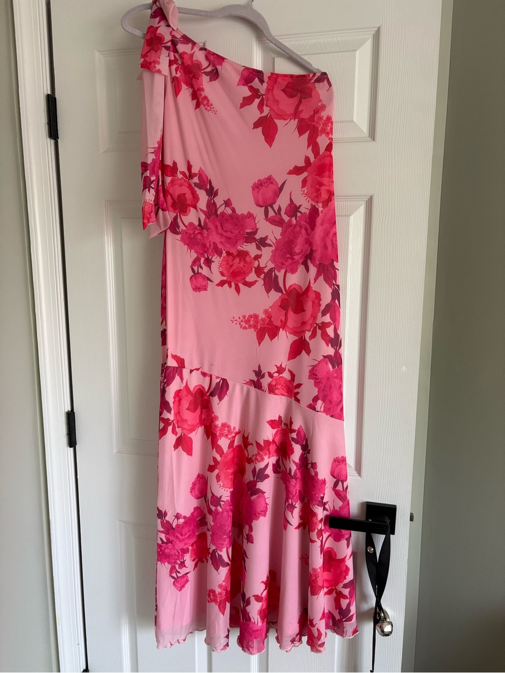 Asymmetric One-Shoulder Pink Floral Evening Dress - Picture 3 of 4